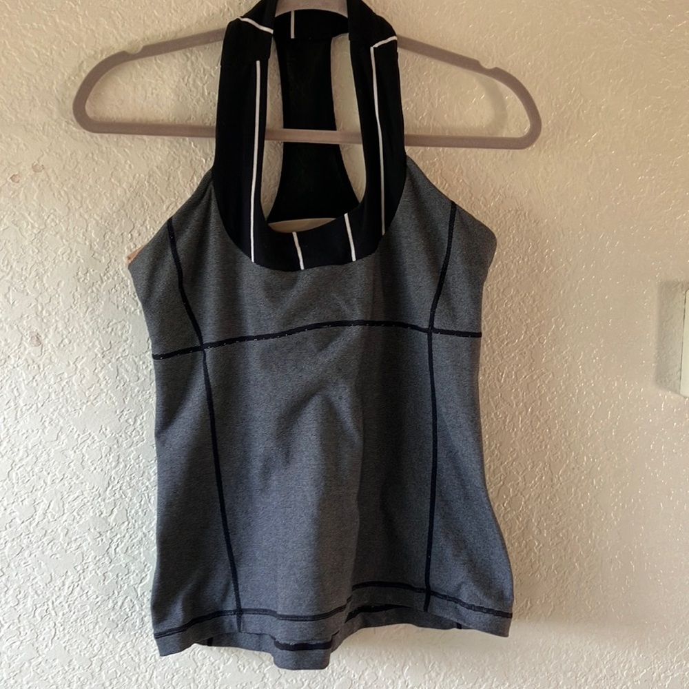 Lululemon Gray w. Black Scoop Neck Racerback Built in Bra Tank Top womens L